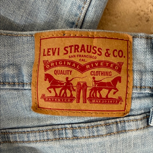 Levi's Light Blue Denim Boyfriend Jeans - Picture 2 of 7